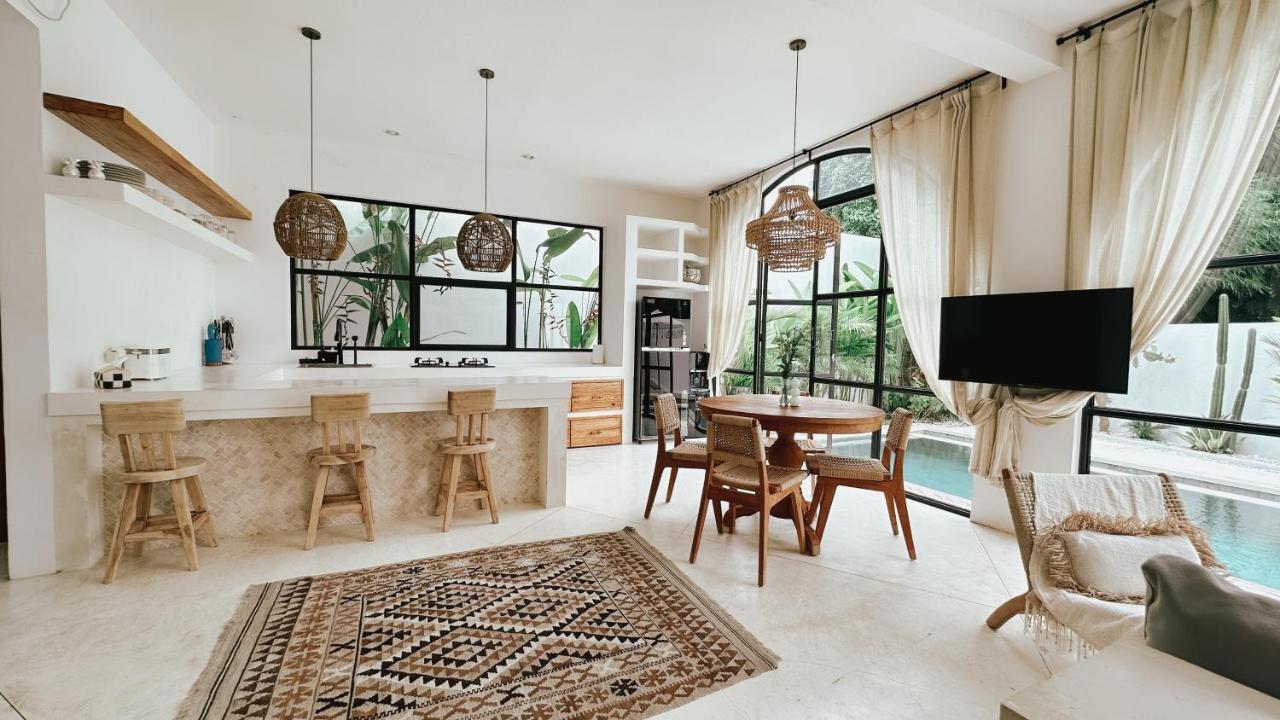 Villa Akhila Canggu Exteriör bild